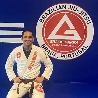 Thiago Castro, instrutor e atleta de Jiu-Jitsu na Gracie Barra Braga